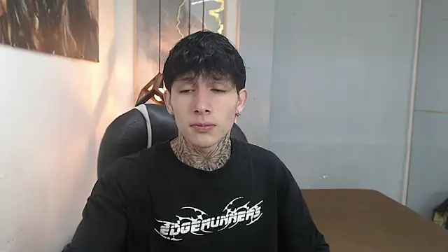 Cry_thereal Webcam-Show