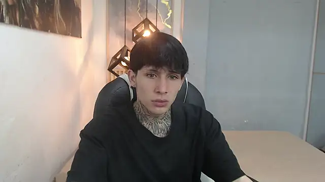 Cry_thereal Webcam-Show