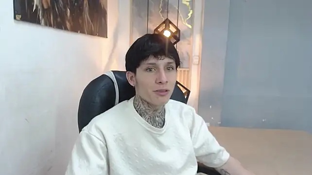 Cry_thereal Webcam Show