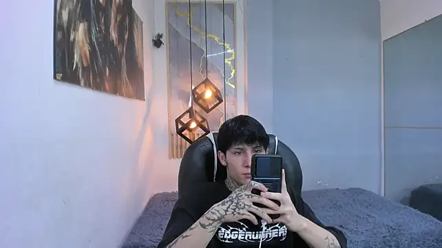 Cry_thereal webcam show