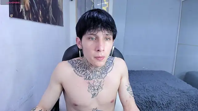 Вебкам-шоу Cry_thereal