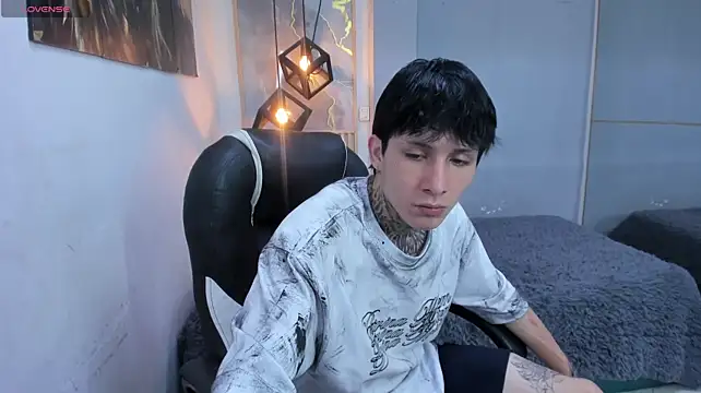 Show de Cry_thereal na webcam