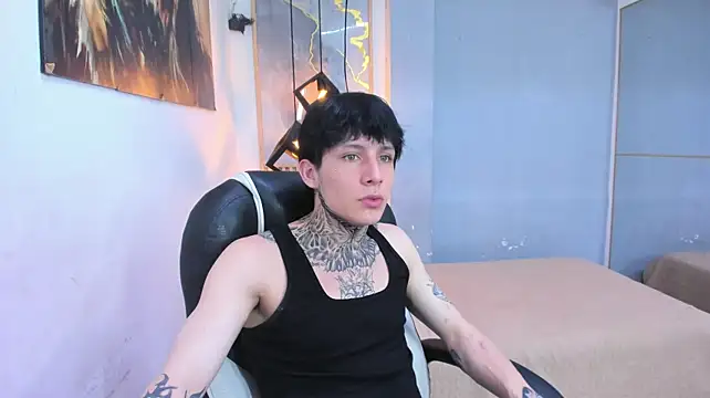Cry_thereal Adlı Modelin Web Kamerası Şovu