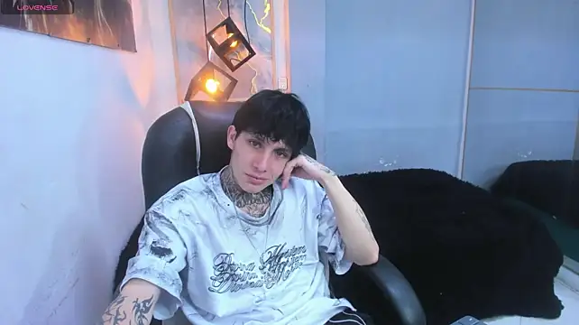 Cry_therealn Webbikameraesitys