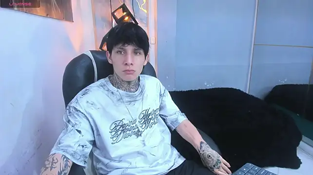 Cry_thereal: вебкам-шоу
