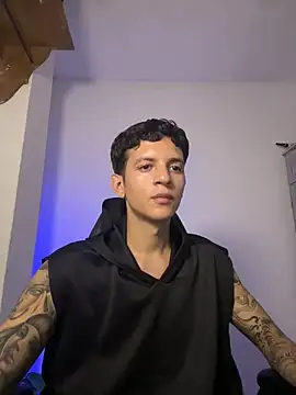 tylerrnova Webcam Show