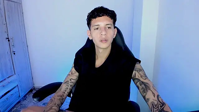 tylerrnova Webcam Show