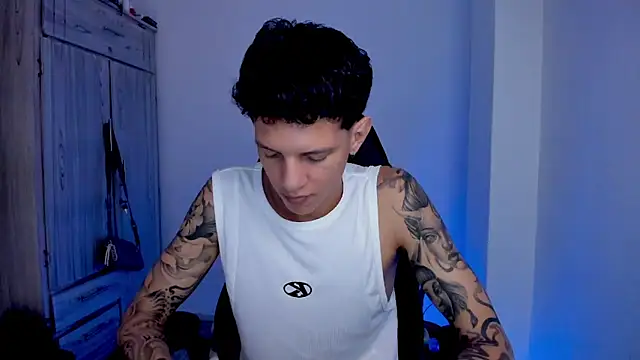 tylerrnova 웹캠 쇼