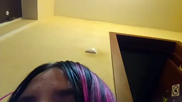 IronicBuckle's Live XXX Chat