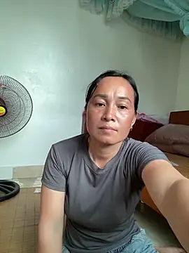 Show de Loly_hana na webcam