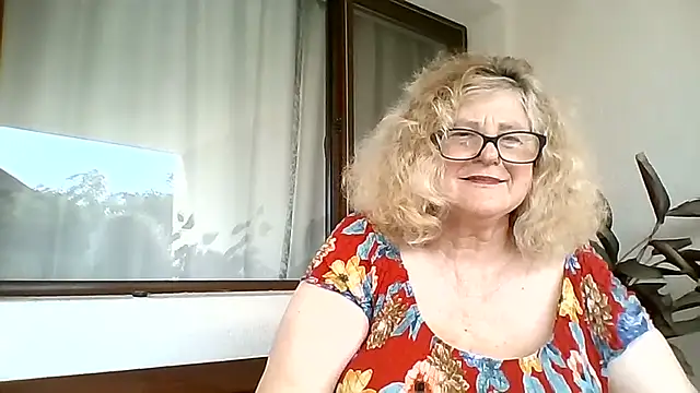 NoraMelow's Webcam Show