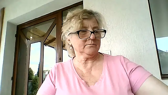 NoraMelow: вебкам-шоу