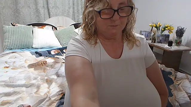 NoraMelow Chat XXX in diretta