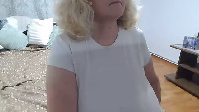 NoraMelow's Live XXX Chat