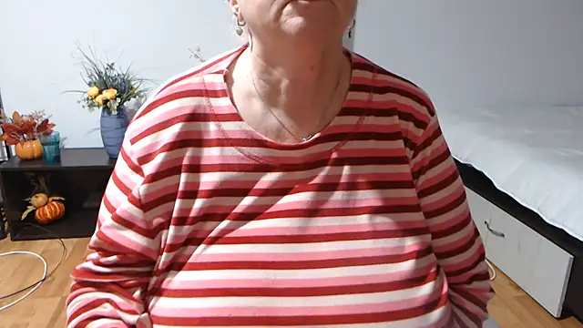 XXX chat uživo modela NoraMelow