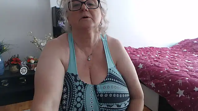 NoraMelow's Webcam Show
