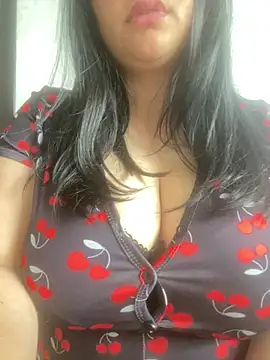 curvyxvelvet Chat XXX in diretta