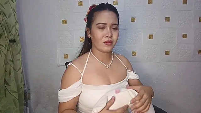 ElbaKuyper's Live XXX Chat