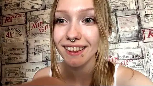 BivalentFalloff Show Webcam