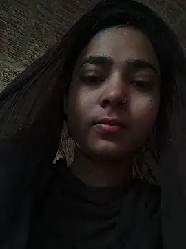 Simran_143 Show in webcam