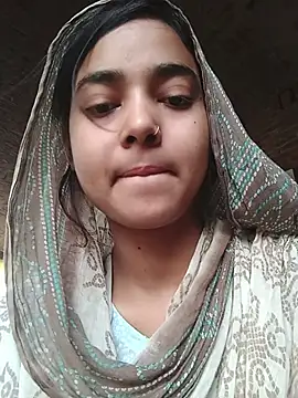 Simran_143 网络视讯表演