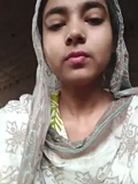Simran_143 Show Webcam