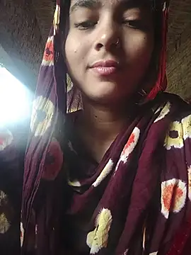 Simran_143のウェブカメラショー