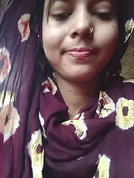 Simran_143 Show in webcam