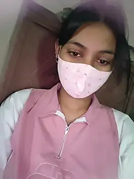 Simran_143 Show in webcam