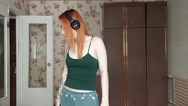 Webkamerová show YaniraHeneisen