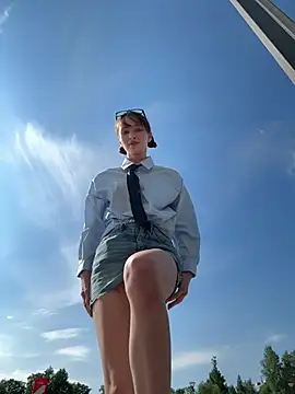 הופעת וובקאם של -missbehaving-