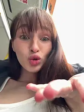-missbehaving-: вебкам-шоу