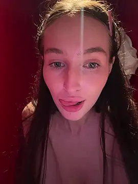 -missbehaving-'s Webcam Show