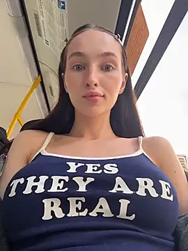 -missbehaving- Webcamshow