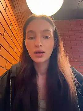 -missbehaving- Webcamshow