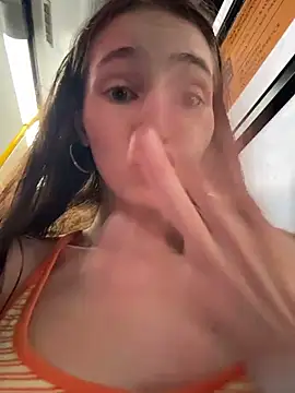 -missbehaving- webcam show