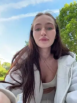 -missbehaving-'s Webcam Show