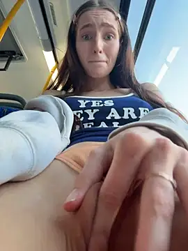 -missbehaving-'s Webcam Show