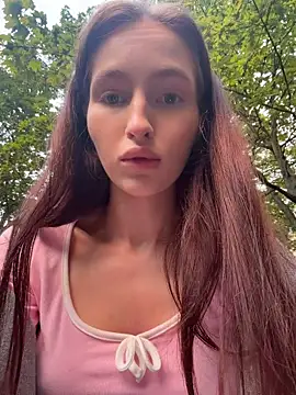 -missbehaving- Webcamshow