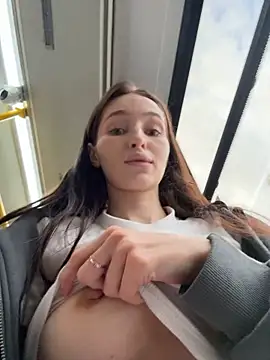 -missbehaving- Webcamshow