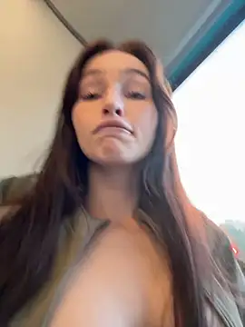 -missbehaving- Webcam Show