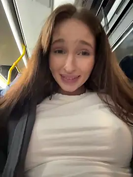 -missbehaving- Webcam show