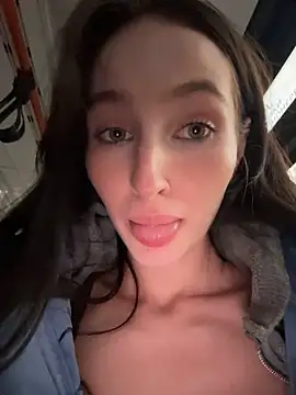 -missbehaving- Show in webcam