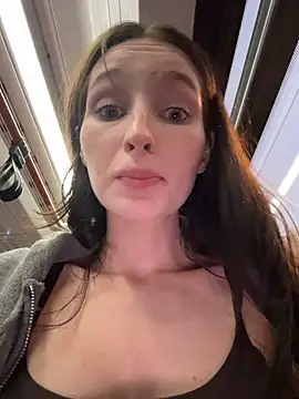 -missbehaving-'s Webcam Show