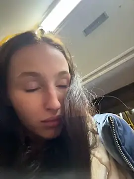 -missbehaving- webcam show