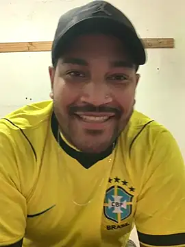 Show de Eumoreno13 na webcam