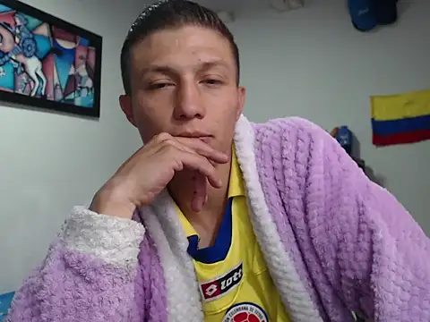 Show modela Stiiveen777 na web-kameri