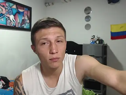 Stiiveen777 – webcam-show