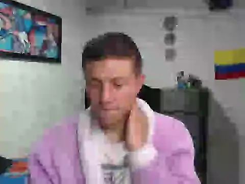 Stiiveen777 在線直播表演