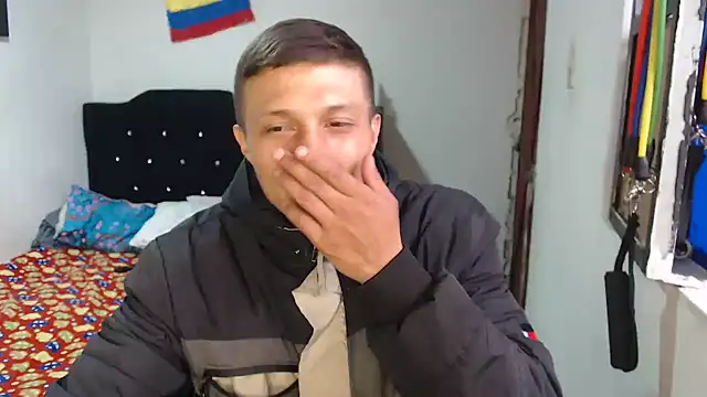 Stiiveen777 Pertunjukan Webcam